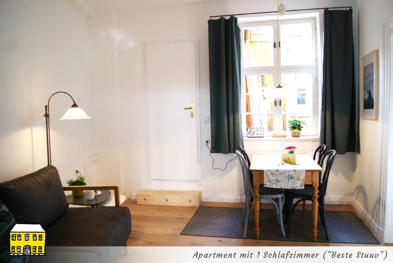 Das Gelbe Haus - Drei Besondere Ferienwohnungen Flensbourg Extérieur photo