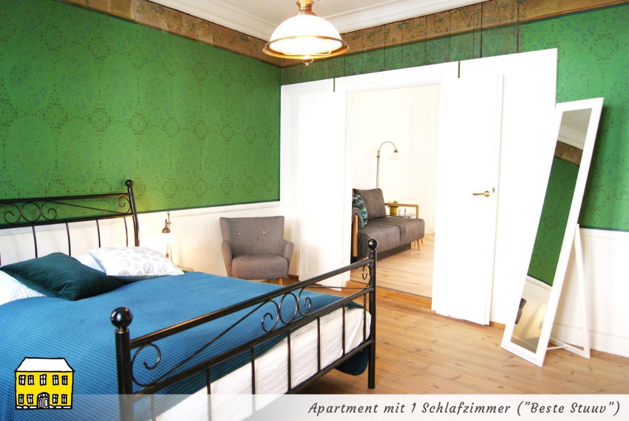 Das Gelbe Haus - Drei Besondere Ferienwohnungen Flensbourg Extérieur photo