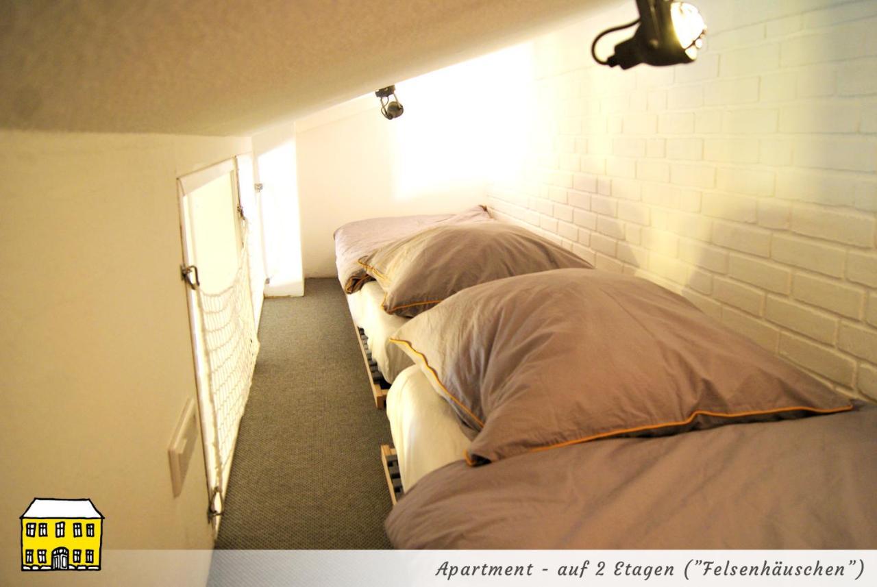Das Gelbe Haus - Drei Besondere Ferienwohnungen Flensbourg Extérieur photo