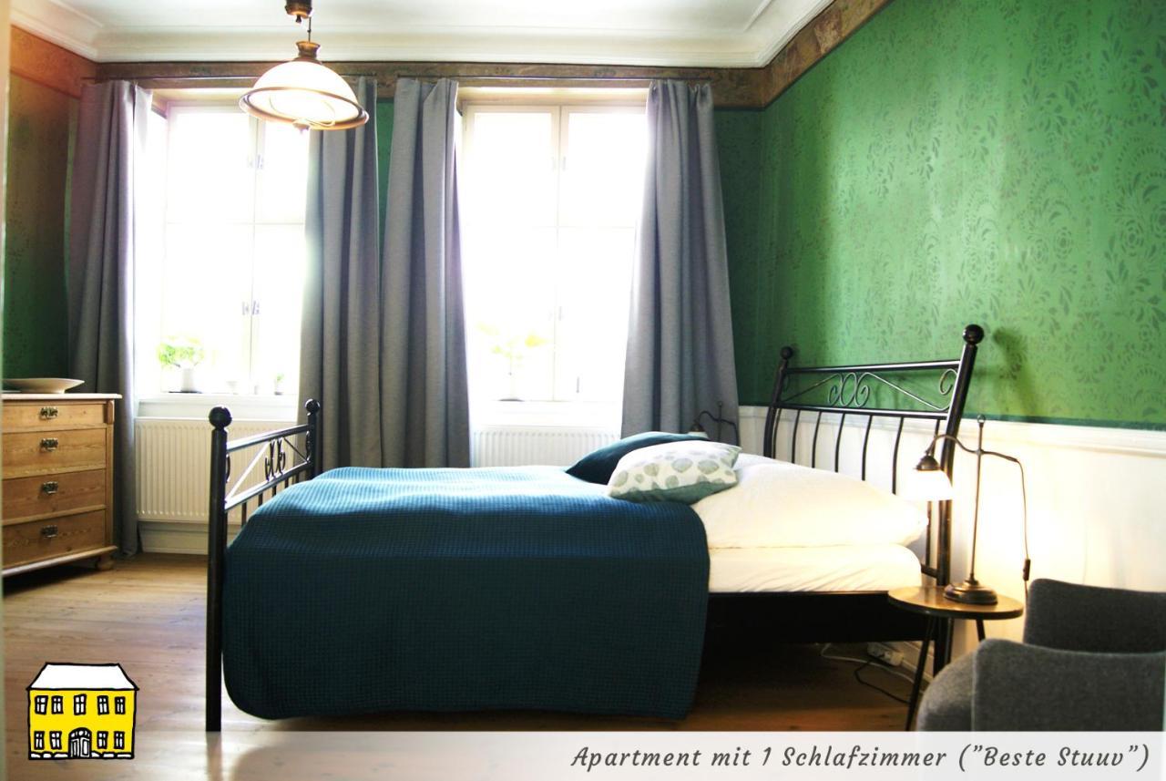 Das Gelbe Haus - Drei Besondere Ferienwohnungen Flensbourg Extérieur photo