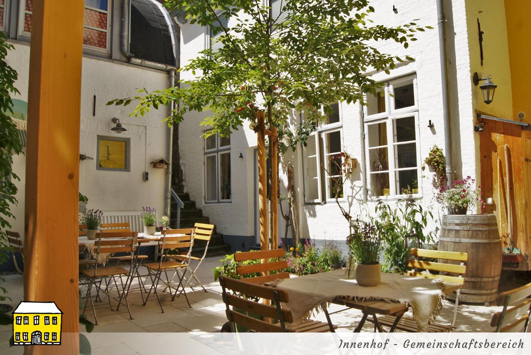 Das Gelbe Haus - Drei Besondere Ferienwohnungen Flensbourg Extérieur photo